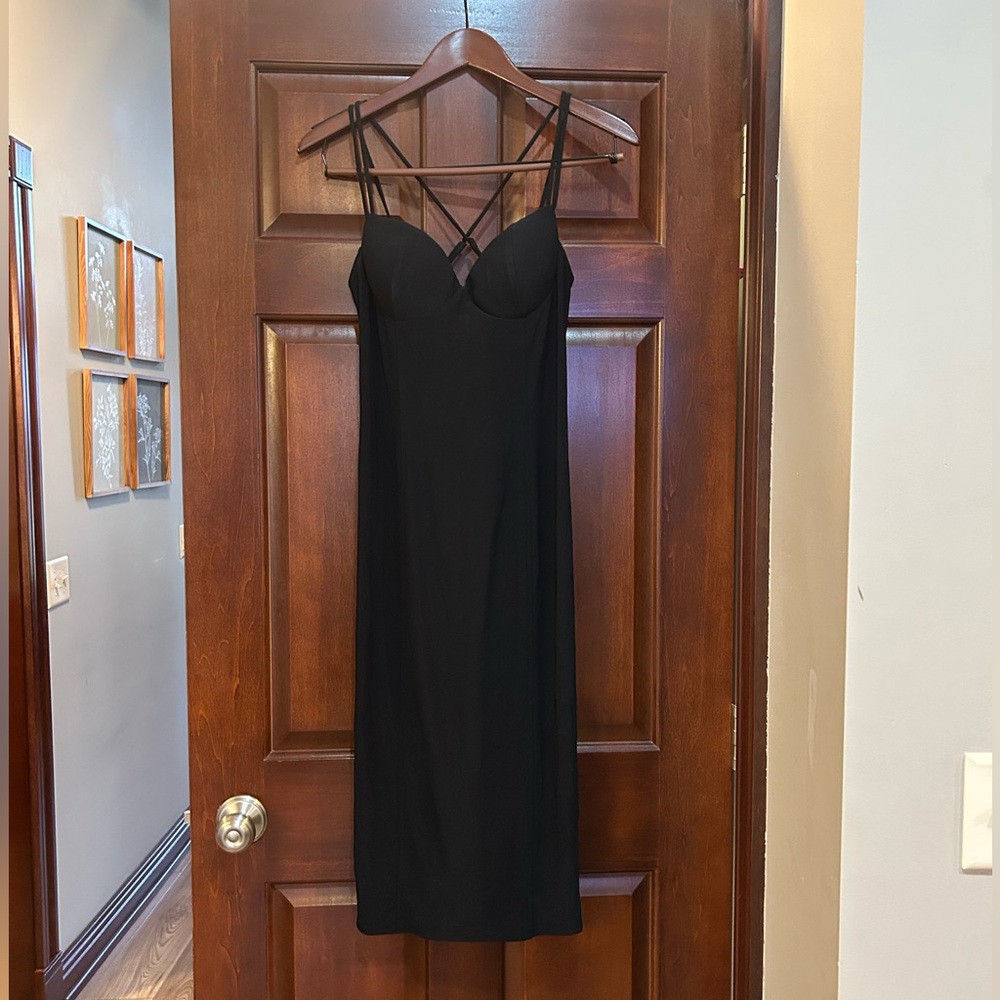 Elegant Black Spaghetti Strap Dress Size M